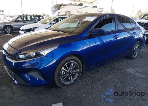 2023 Kia Forte Lxs z USA, uszkodzony, nr VIN 3KPF24ADXPE578864
